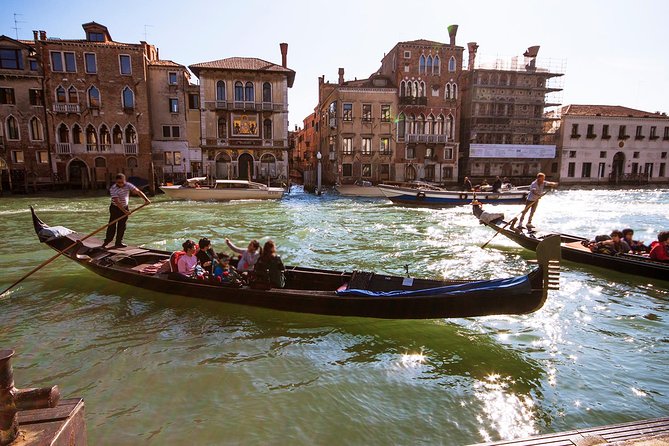 Enchanting Venice - Private Gondola Experience - Key Points