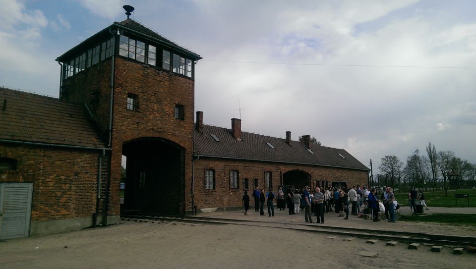 From Wrocław: Full-Day Auschwitz-Birkenau Guided Tour - Key Points