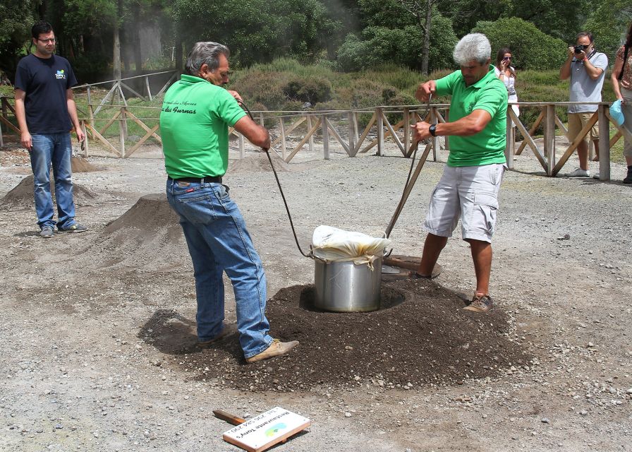 Furnas Lake & Volcano Tour - Key Points