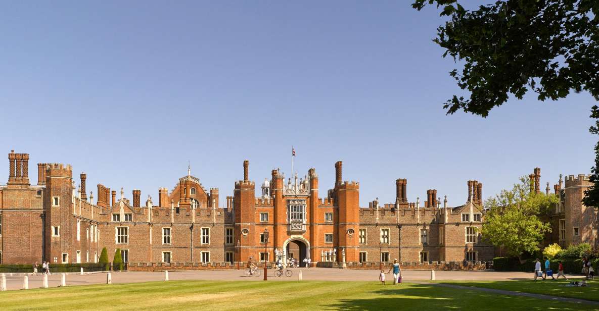 Hampton Court Palace and Windsor Castle Private Car Tour - Key Points