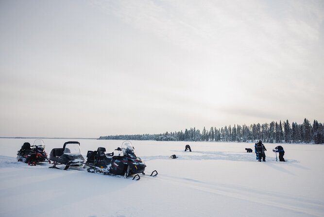 Ice Fishing and Snowmobile Safari Combo in Lapland - Key Points