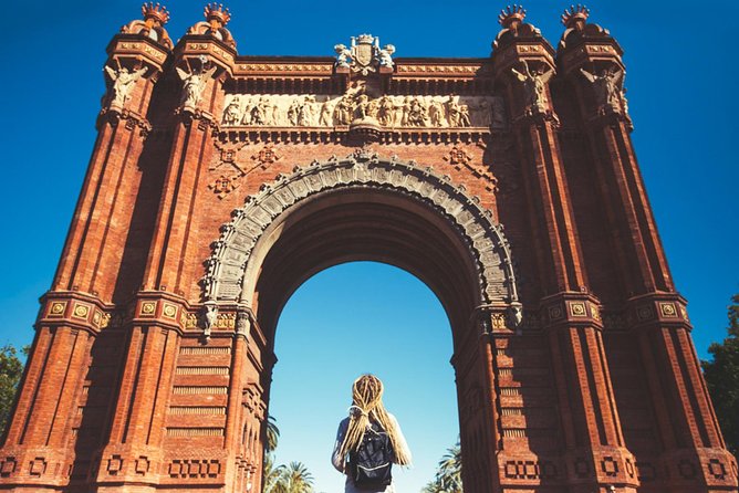 Kickstart Barcelona Private Tour. City Highlights for Newcomers - Tour Overview