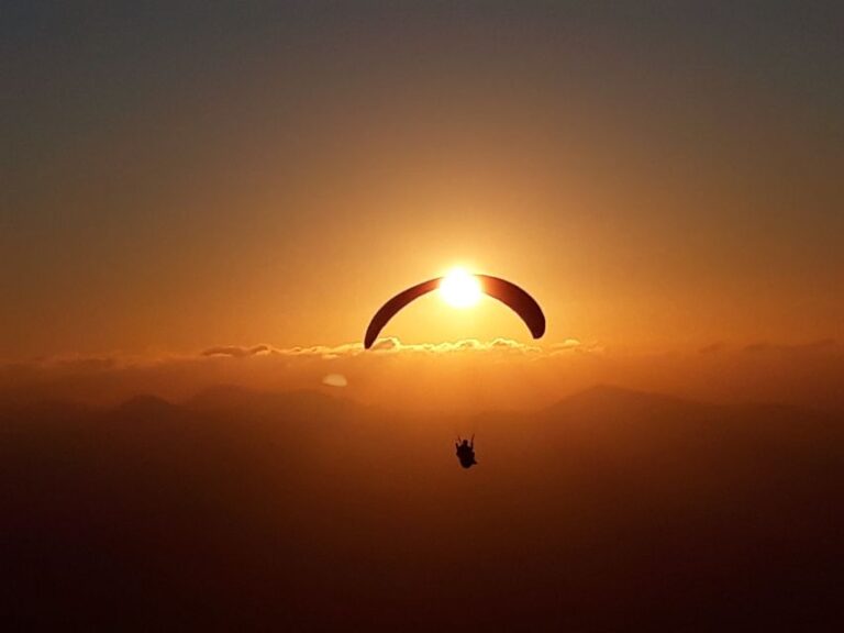 Lanzarote: Tandem Paragliding Activity Overview