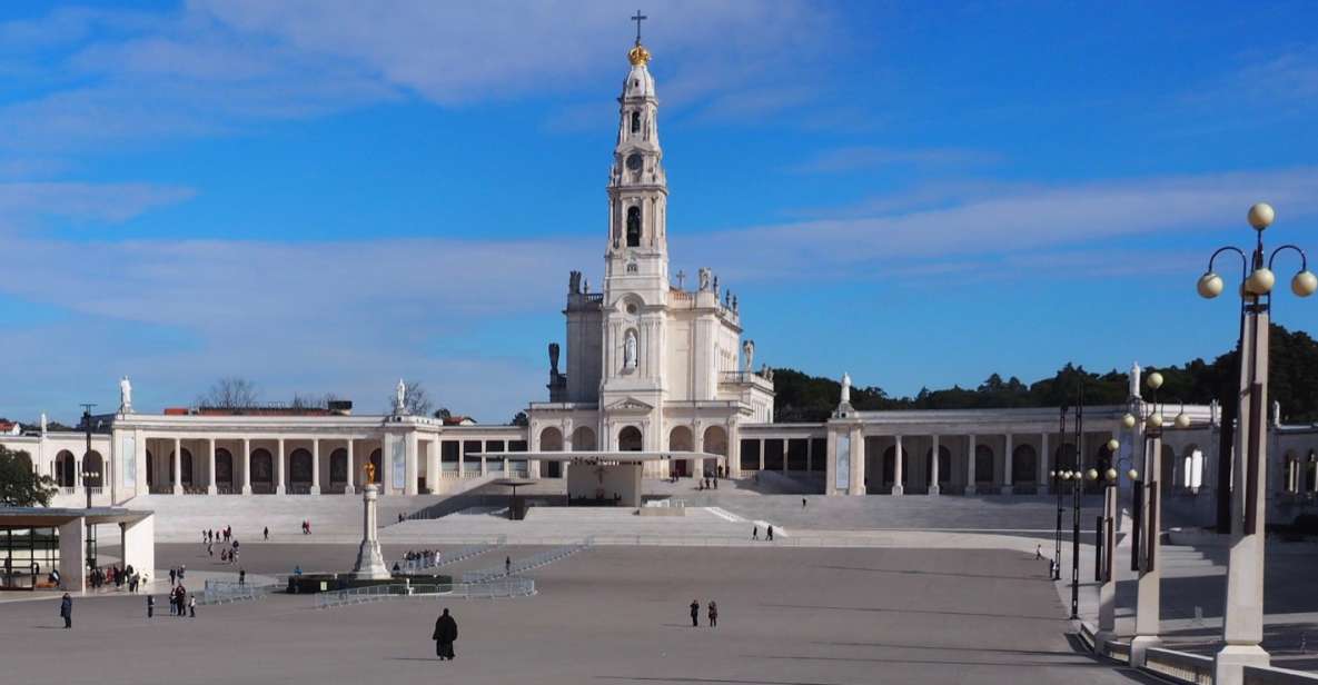 Lisbon: Private Sanctuary of Fátima Half Day Guided Tour - Key Points