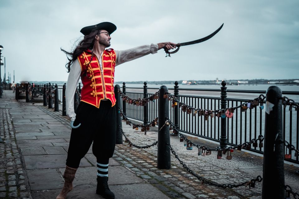 Liverpool: Pirate Pub Crawl & Boat Tour - Key Points