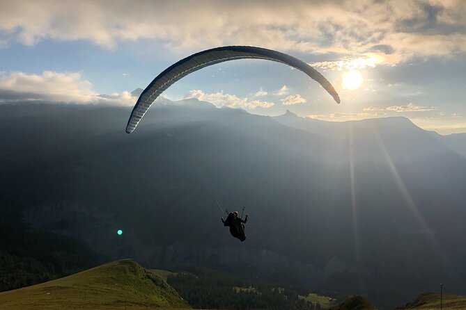 Paragliding Tandem in Switzerland - Expert Guidance and Safety Measures