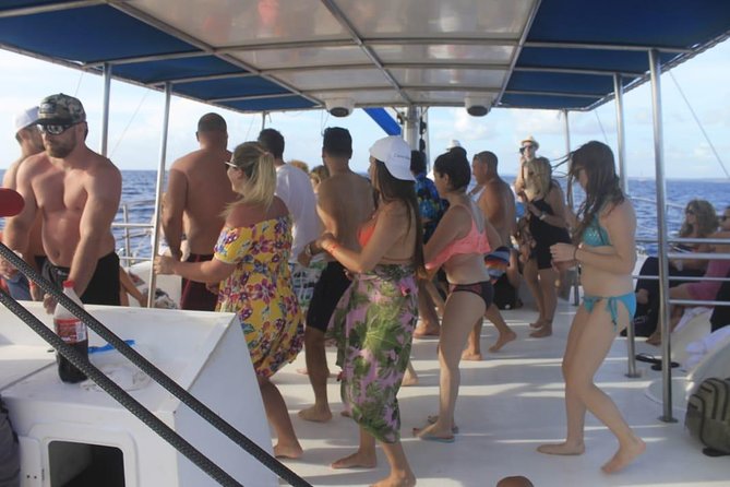 Party Boat in Catamaran With Open Bar + Snorkeling - Overview and Experience