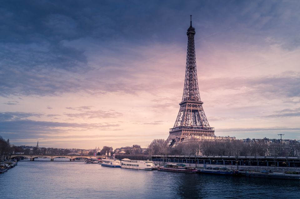 Photo Tour: Paris Famous City Landmarks - Key Points