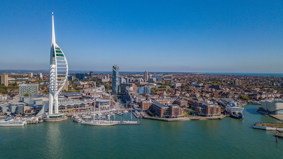 Portsmouth: Spinnaker Tower High Tea in the Clouds - Key Points