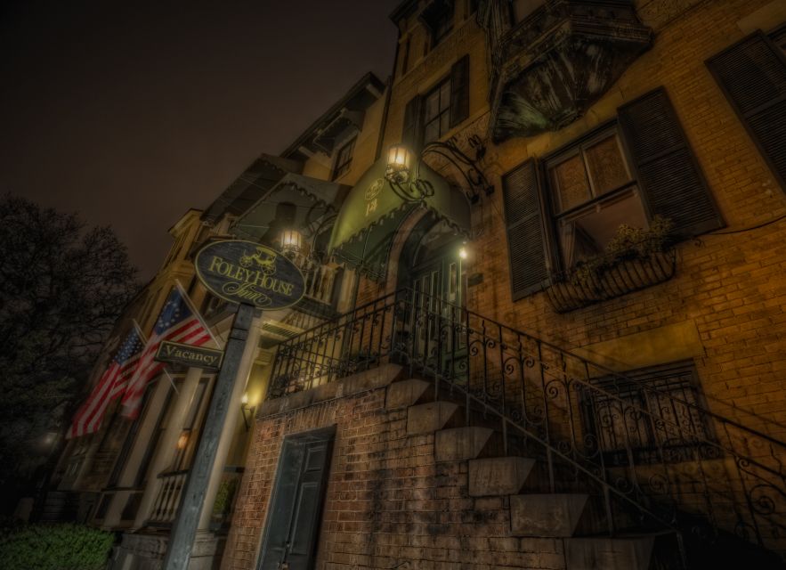 Savannah: Grave Tales Walking Tour - Key Points