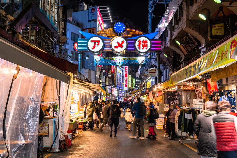 Tokyo Japanese Food Hopping Tour in Ueno Ameyoko at Night - Key Points