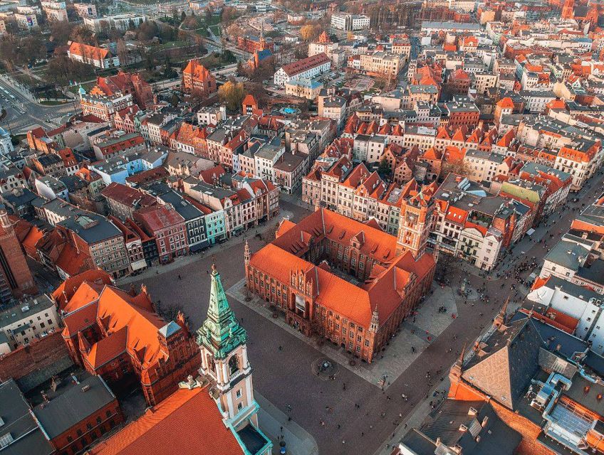 Toruń: Full-Day Tour of the City of Copernicus - Key Points