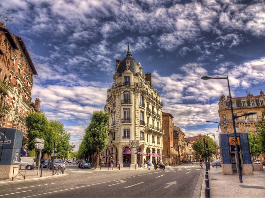 Toulouse Private Guided Walking Tour - Key Points