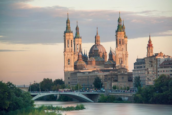 Zaragoza: Private Tour With a Local Guide - Key Points