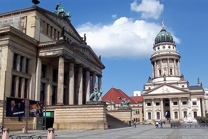 3,5 Hours Highlights Berlin Rickshaw Tour With Guide - Tour Features