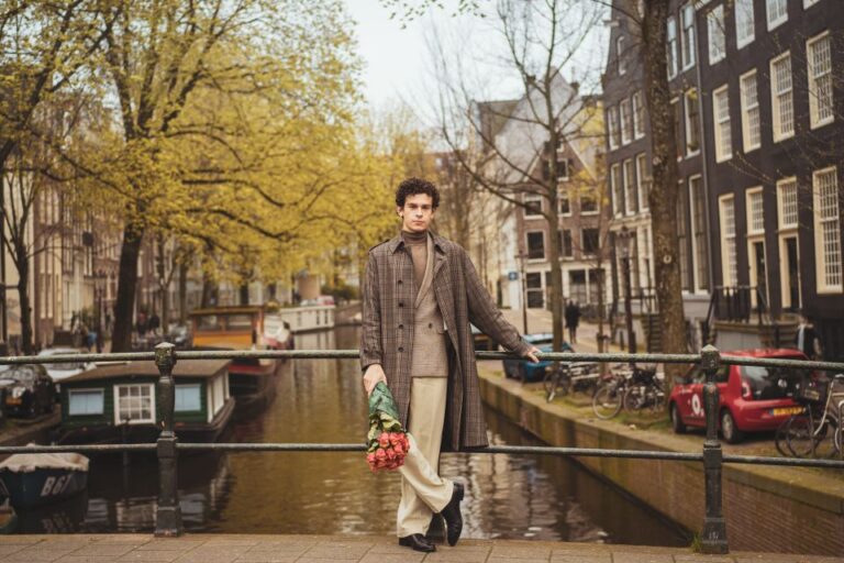 Amsterdam: Private Photoshoot Session With Edited Photos Overview And Pricing