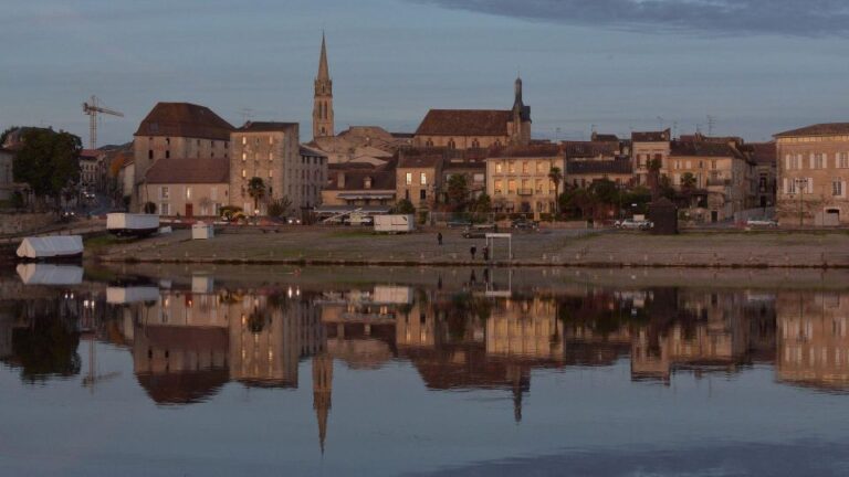 Bergerac: Private Guided Walking Tour Overview Of The Tour