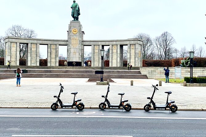 Berlin E Scooter Sightseeing Tour Tour Overview