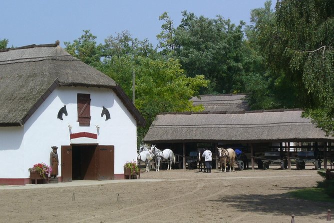 Budapest Puszta Day Trip To Kecskemet Icluding Horse Show & Lunch Arrival At The Csarda Horse Ranch