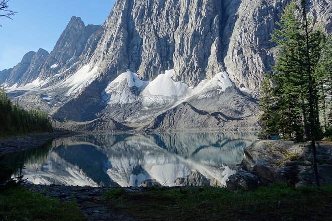 Canadian Rockies Hiking Adventure in Kananaskis Provincial Park - Snowshoeing in Kananaskis Provincial Park