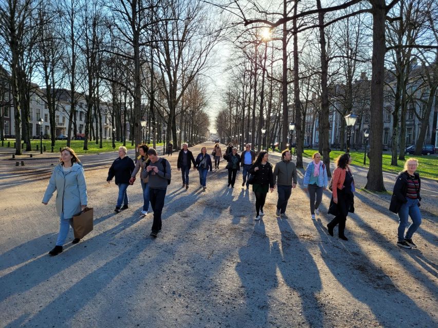 Centre the Hague on Foot With Wonderful Storyteller - 2hr - Tour Overview