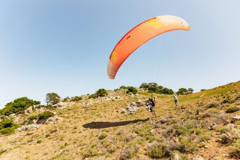 Chania: Paragliding Tandem Flight Activity Overview