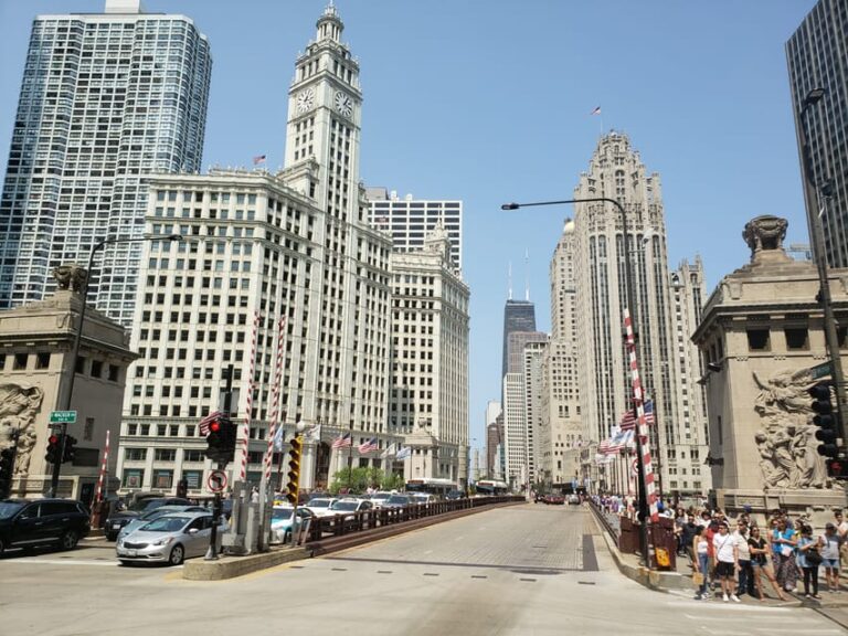 Chicago: Magnificent Mile Walking Tour Tour Overview And Pricing