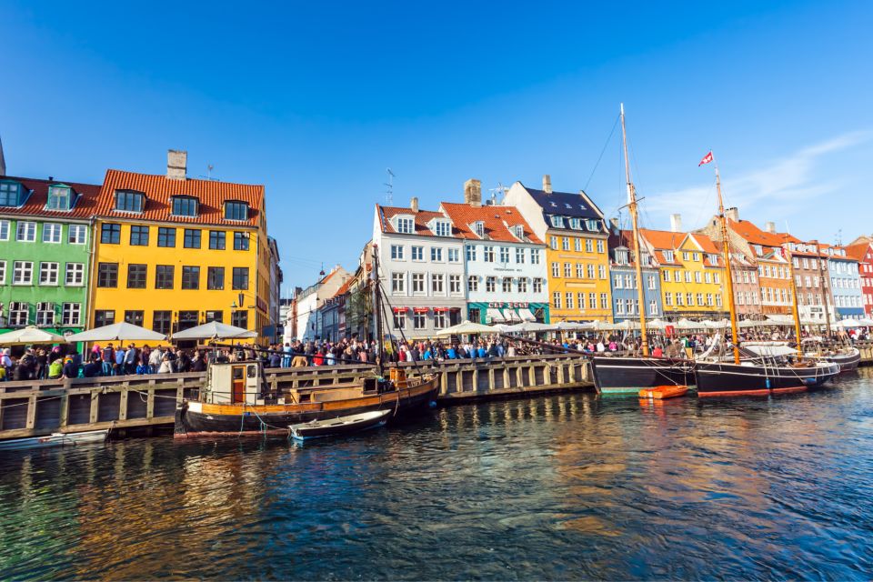 Copenhagen: City Highlights Self-Guided Scavenger Hunt Tour - Activity Overview