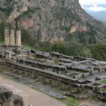 Delphi: Spanish Guided One Day Tour Tour Overview