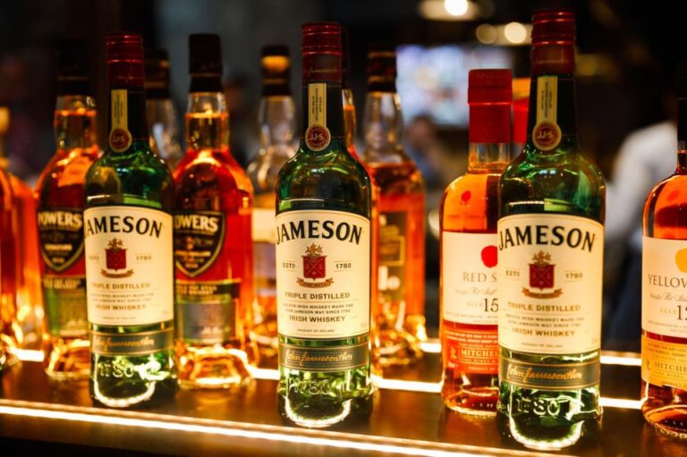 Dublin Temple Bar Tour With Jameson Distillery Whiskey Tour Tour Overview And Options