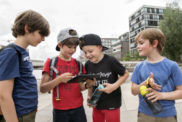 Düsseldorf: City Exploration Game For Kids With Geolino Overview Of The Activity