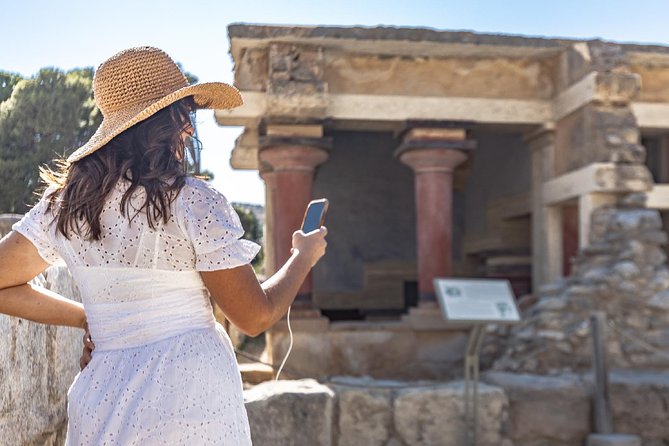 E Ticket & Audio Tour For Knossos Palace: Unlock Minoan Majesty Overview Of The Knossos Palace Tour