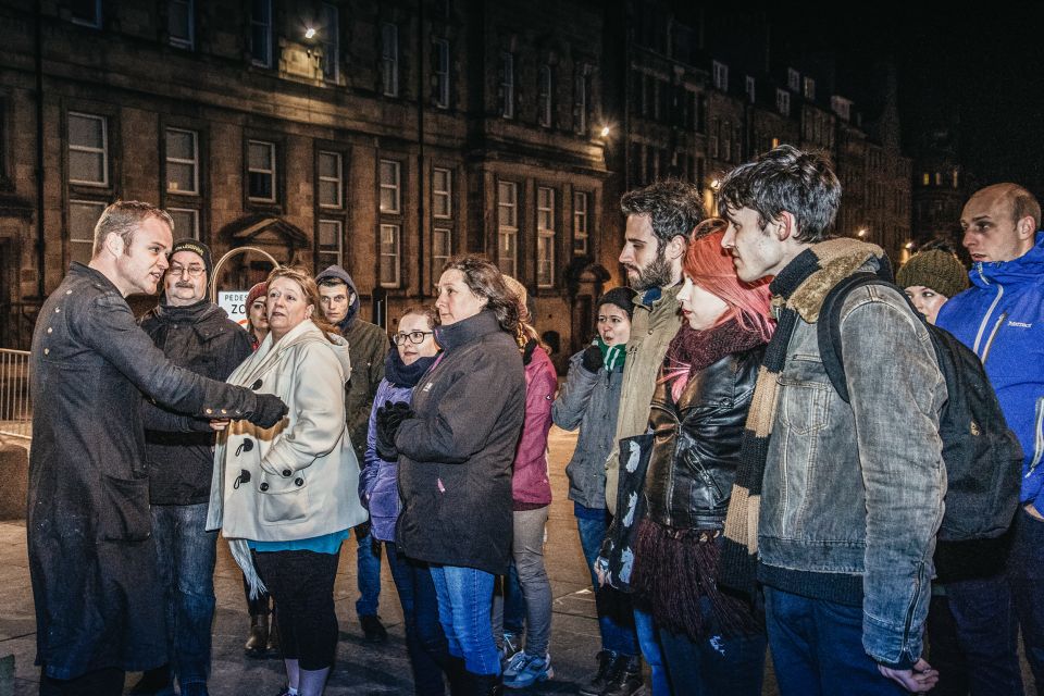 Edinburgh: Late-Night Underground Vaults Terror Tour - Exploring the Royal Mile