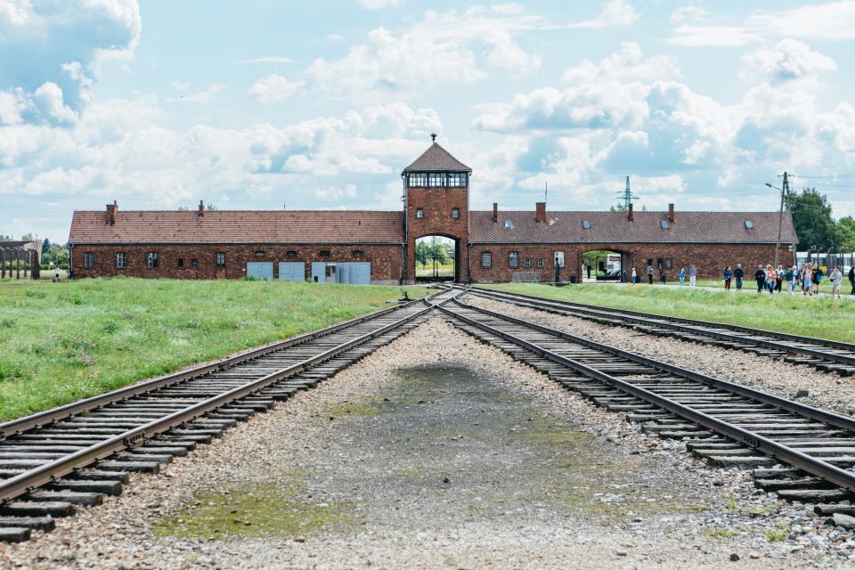 From Krakow: Auschwitz-Birkenau Guided Tour & Pickup Options - Guided Tour Overview