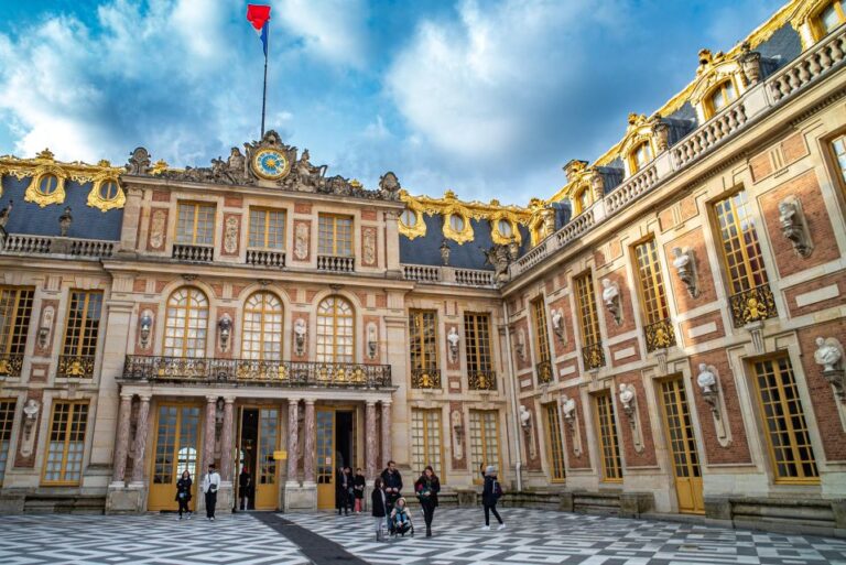 From Paris: Versailles Palace & Gardens Private Guided Tour Tour Details