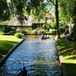 Giethoorn: 1 Hour Luxury Private Boat Tour With Local Guide Tour Overview