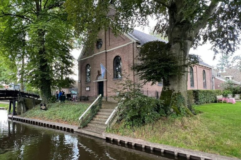 Giethoorn: Highlights & History Self Guided Walking Tour Tour Overview And Pricing