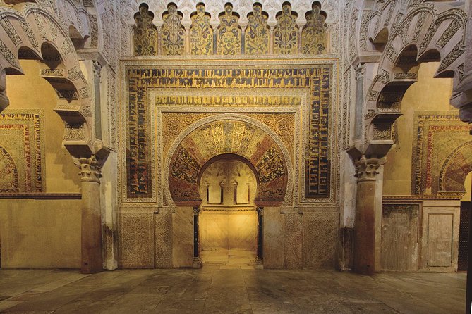 Guided Tour Of The Mosque With Entrance Included Meeting And Pickup