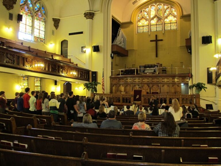 Harlem: Sunday Gospel Service With Locals Worship And Praise