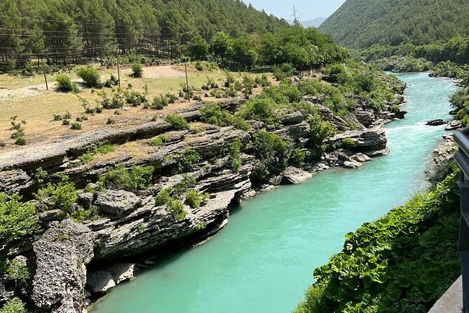 Kayaking in the Vjosa River, Albania Kayak Permet, Gjirokaster (ARG) - Overview of the Vjosa River