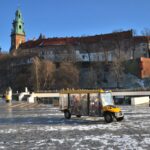 Krakow: City Sightseeing Tour By Electric Golf Cart Tour Overview