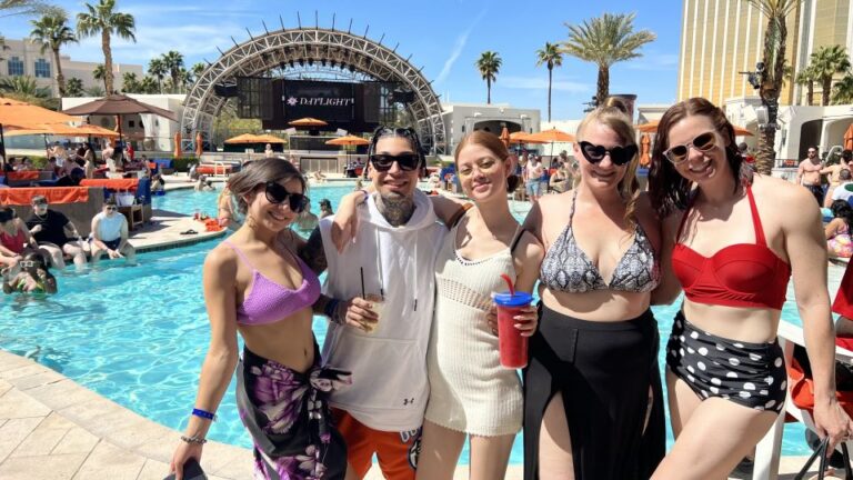 Las Vegas: Skip The Line Pool Party Tour Tour Overview