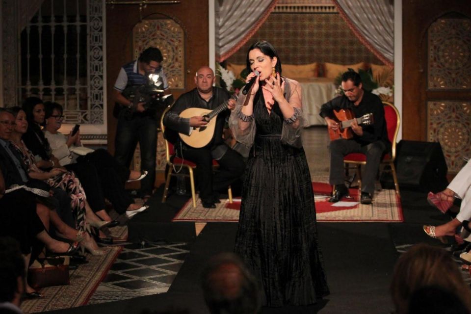 Lisbon: Authentic Fado Show, Dinner and Night Tour - Discovering Lisbons Fado Heritage