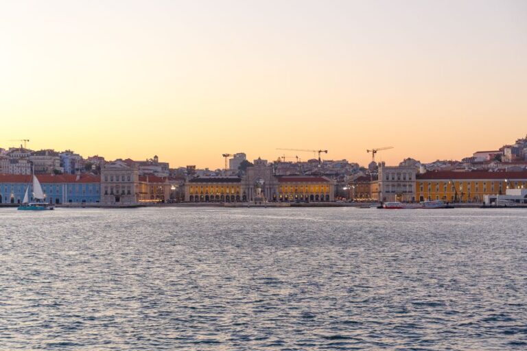 Lisbon: Tagus River Sunset Tour With Snacks And Drink Tour Overview