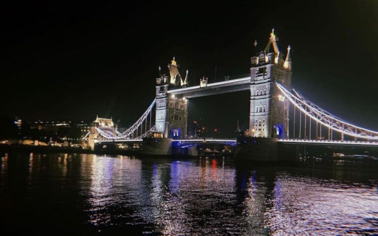 London: Explore London By Night In A Vip Private Car Iconic Landmarks Aglow