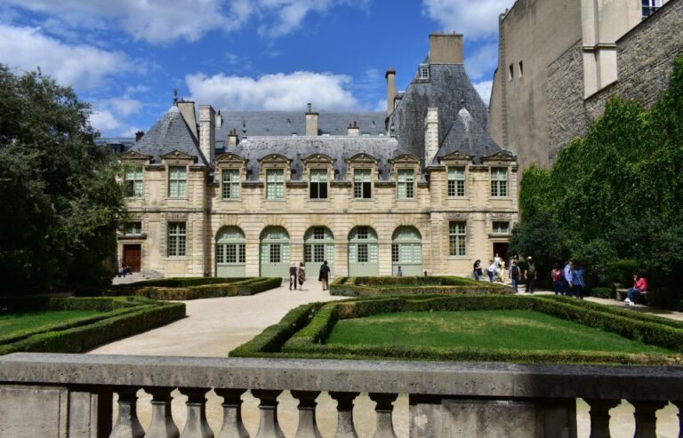 Marais: Discover The Medieval Heart Of Paris Tour Overview