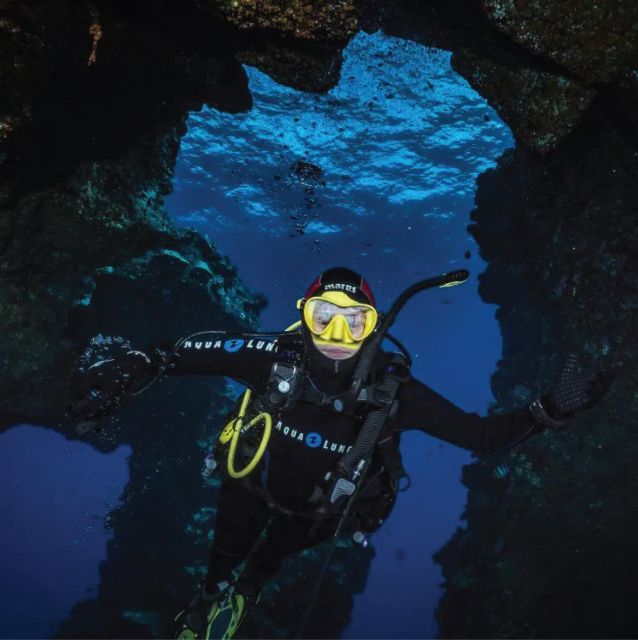 Maui: Small Group 2-Tank Lanai Cathedrals SCUBA Dive by Boat - Discover Lanais Underwater Cathedrals