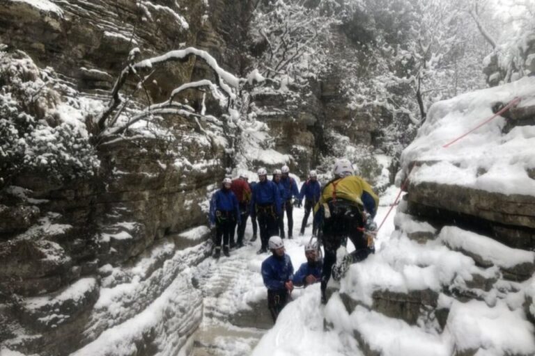 Megalo Papingo: Canyoning With Rappel Section B Activity Overview