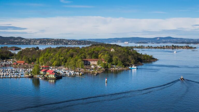 Oslo Nature Walks: Island Hopping Tour Tour Description