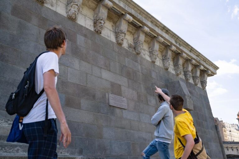 Paris: Iconic Neighborhoods Guided Walking Tour Overview Of The Walking Tour